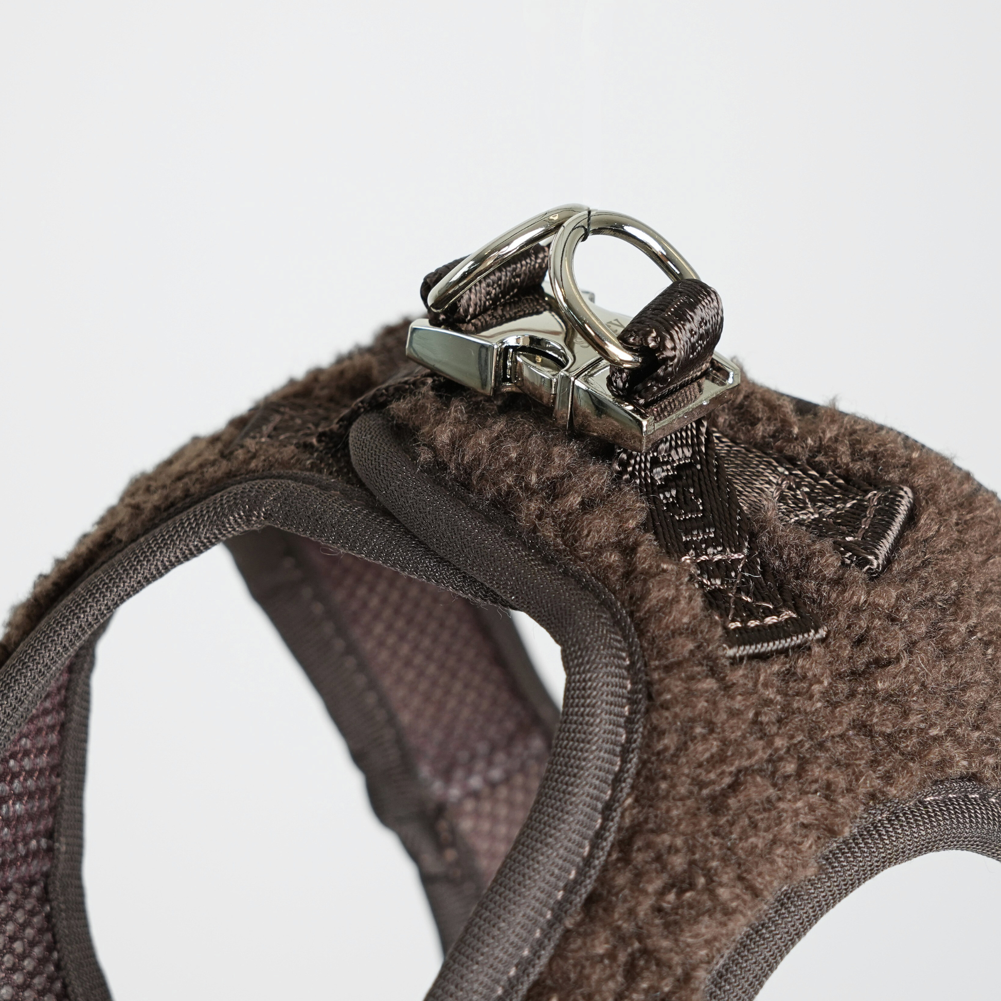 Staey Step-in Teddy -valjaat koiralle, espresso