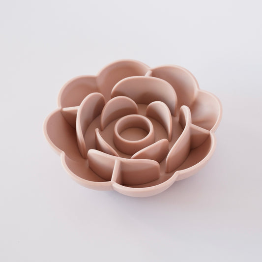Slow feeder, dusty rose