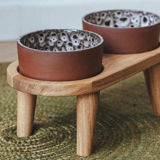 Bowl stand for M-sized bowls