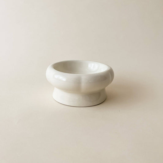 Ecocat Creamy - korotettu juomakuppi kissalle