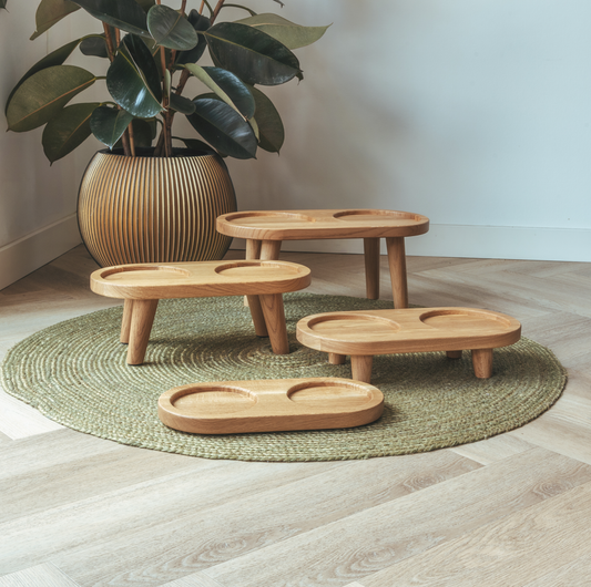 Puinen ruokakuppiteline L-kokoisille kulhoille